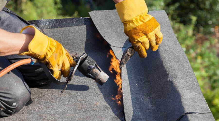 Professional residential roofers in Hoyleton, IL